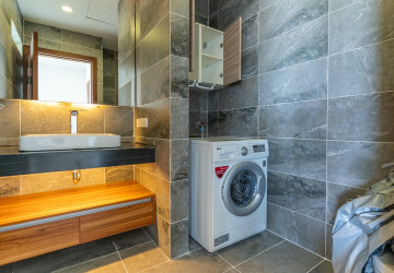 2 Bedroom Condo For Rent - Boeung Raing, Phnom Penh thumbnail