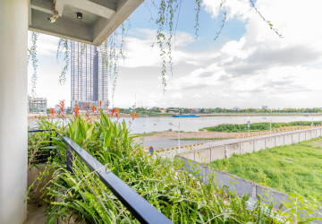 37.5 Sqm Office Space For Rent - Tonle Bassac, Phnom Penh thumbnail