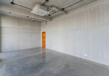 37.5 Sqm Office Space For Rent - Tonle Bassac, Phnom Penh thumbnail