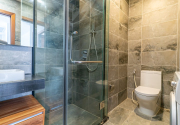 1 Bedroom Condo For Rent - Boeung Raing, Daun Penh, Phnom Penh thumbnail