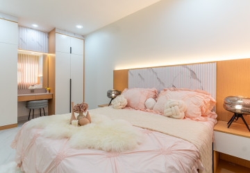 Kingston Royale Condominium - Near Russian Market, Boeung Tompun, Phnom Penh thumbnail