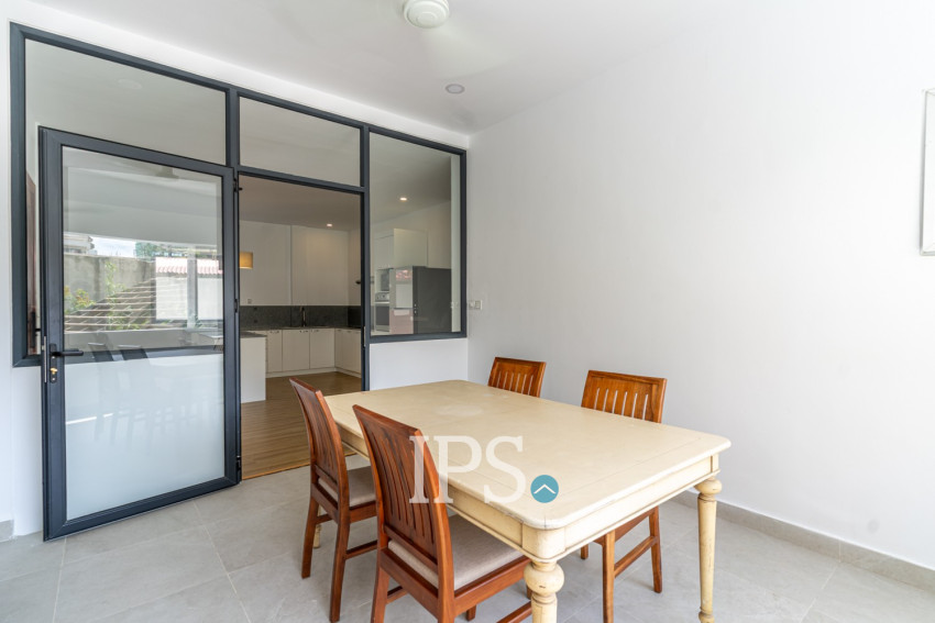 Duplex Renovated 5 Bedroom Apartment For Rent - Tonle Bassac, Phnom Penh