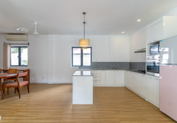 Duplex Renovated 5 Bedroom Apartment For Rent - Tonle Bassac, Phnom Penh thumbnail