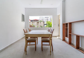 Duplex Renovated 5 Bedroom Apartment For Rent - Tonle Bassac, Phnom Penh thumbnail