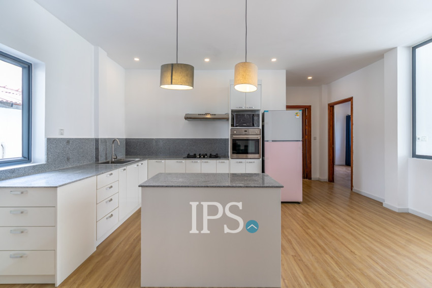 Duplex Renovated 5 Bedroom Apartment For Rent - Tonle Bassac, Phnom Penh