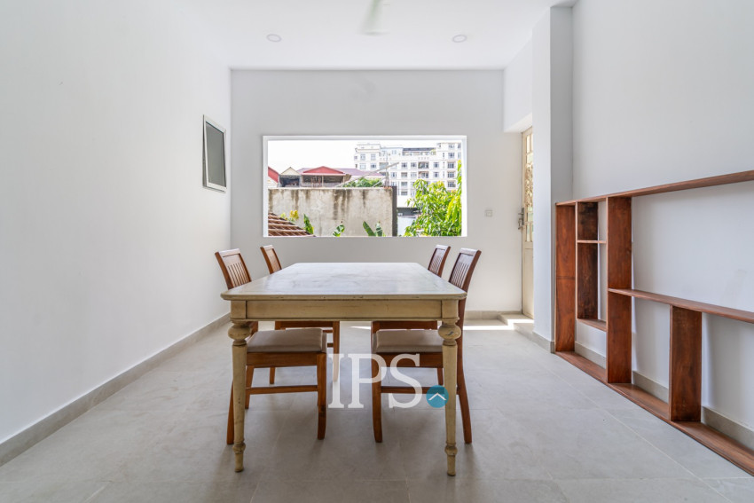 Duplex Renovated 5 Bedroom Apartment For Rent - Tonle Bassac, Phnom Penh