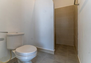 Duplex Renovated 5 Bedroom Apartment For Rent - Tonle Bassac, Phnom Penh thumbnail