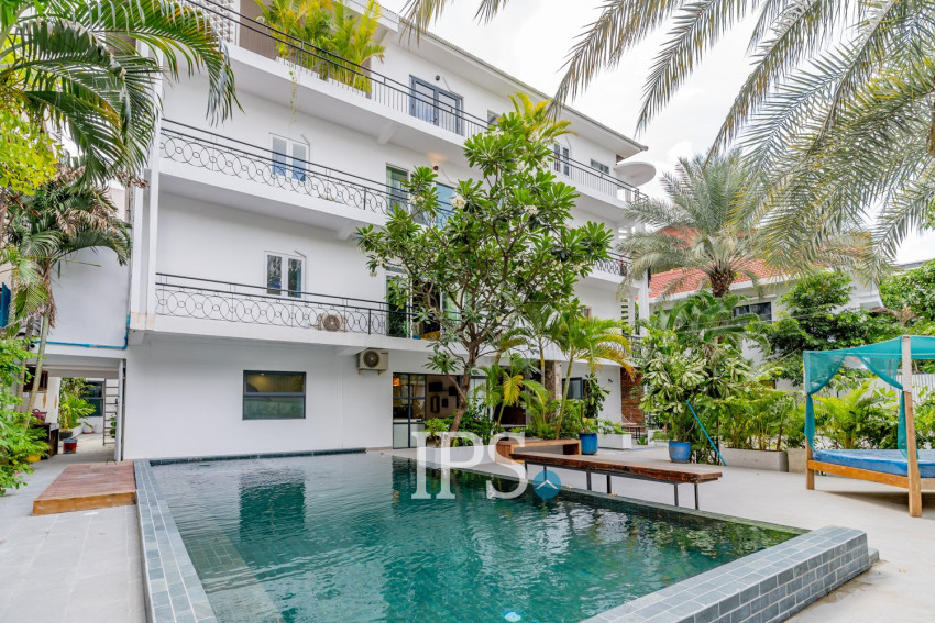 Duplex Renovated 5 Bedroom Apartment For Rent - Tonle Bassac, Phnom Penh