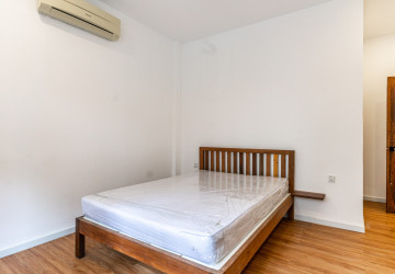Duplex Renovated 5 Bedroom Apartment For Rent - Tonle Bassac, Phnom Penh thumbnail