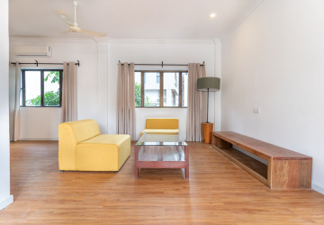 Duplex Renovated 5 Bedroom Apartment For Rent - Tonle Bassac, Phnom Penh thumbnail