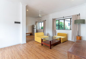 Duplex Renovated 5 Bedroom Apartment For Rent - Tonle Bassac, Phnom Penh thumbnail