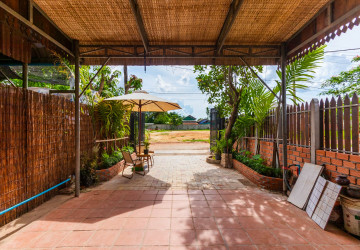 3 Bedroom Wooden Villa For Rent - Chreav, Siem Reap thumbnail