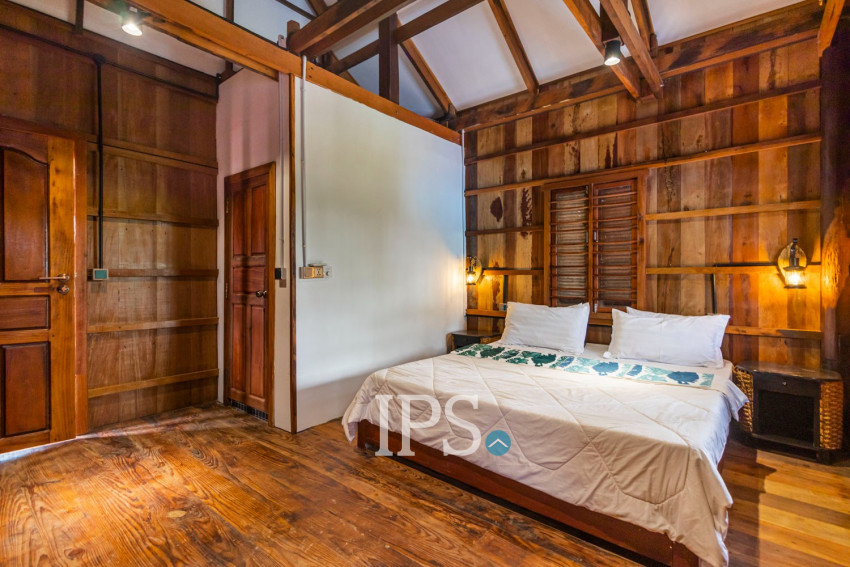 3 Bedroom Wooden Villa For Rent - Chreav, Siem Reap