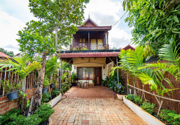 3 Bedroom Wooden Villa For Rent - Chreav, Siem Reap thumbnail