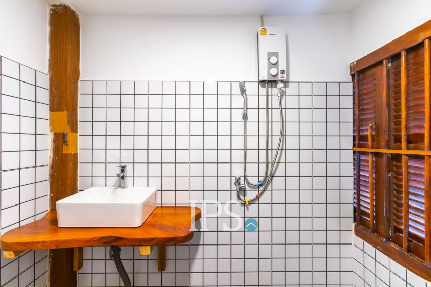 3 Bedroom Wooden Villa For Sale - Chreav, Siem Reap