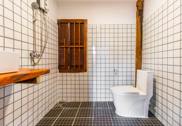 3 Bedroom Wooden Villa For Sale - Chreav, Siem Reap thumbnail