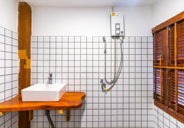 3 Bedroom Wooden Villa For Sale - Chreav, Siem Reap thumbnail