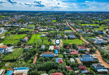 3 Bedroom Wooden Villa For Sale - Chreav, Siem Reap thumbnail