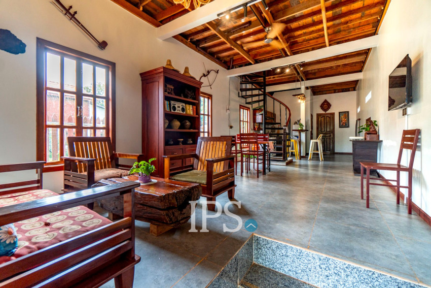 3 Bedroom Wooden Villa For Sale - Chreav, Siem Reap