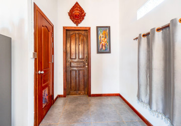 3 Bedroom Wooden Villa For Sale - Chreav, Siem Reap thumbnail