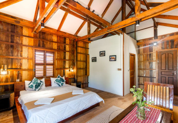 3 Bedroom Wooden Villa For Sale - Chreav, Siem Reap thumbnail