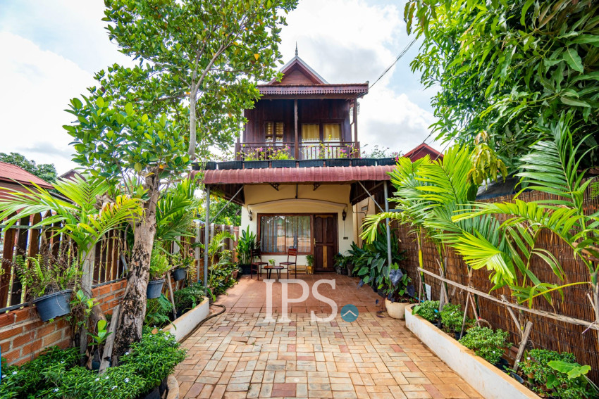 3 Bedroom Wooden Villa For Sale - Chreav, Siem Reap