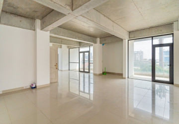 200 Sqm Office Space For Rent - Nirouth, Phnom Penh thumbnail