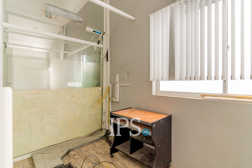 1,200 Sqm Warehouse For Rent - Toul Sangke 1, Phnom Penh