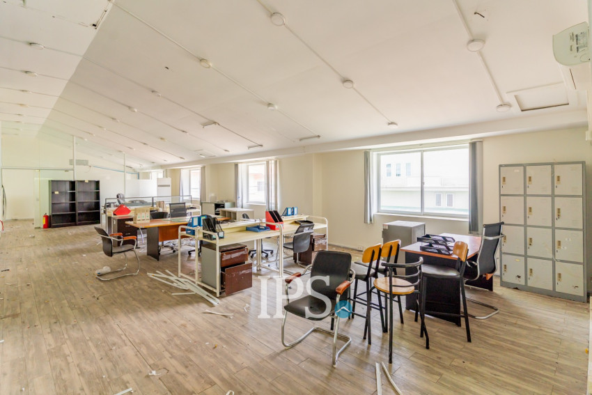 1,200 Sqm Warehouse For Rent - Toul Sangke 1, Phnom Penh