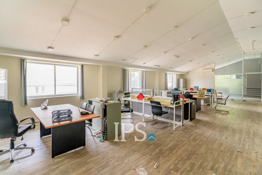 1,200 Sqm Warehouse For Rent - Toul Sangke 1, Phnom Penh