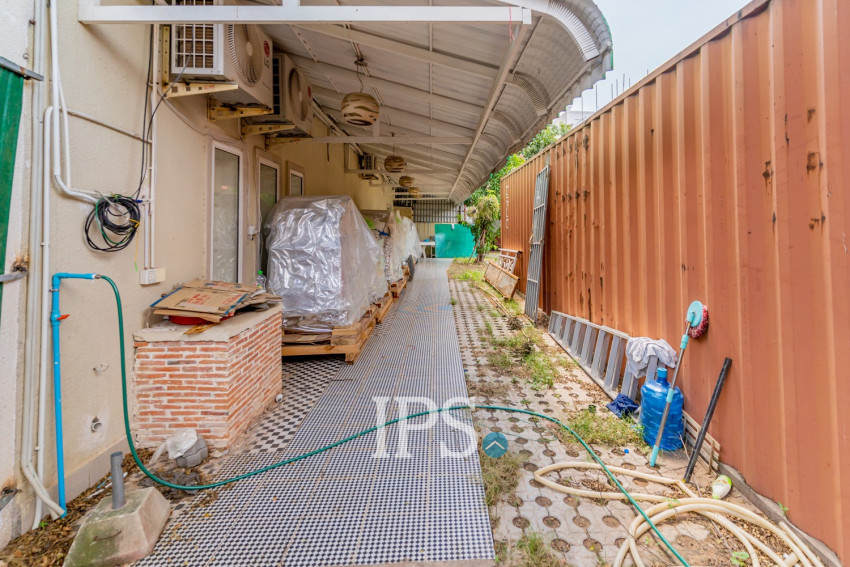 1,200 Sqm Warehouse For Rent - Toul Sangke 1, Phnom Penh