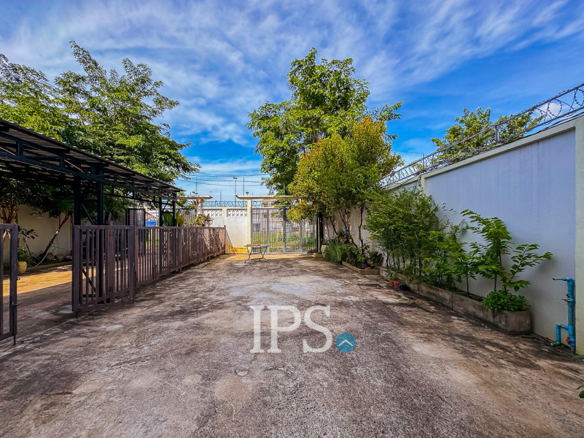 4 Bedroom House For Rent - Sala Kamreuk, Siem Reap
