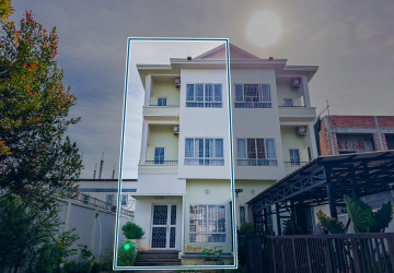 4 Bedroom House For Rent - Sala Kamreuk, Siem Reap thumbnail