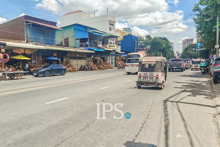 Shophouse For Sale - Tonle Bassac, Phnom Penh