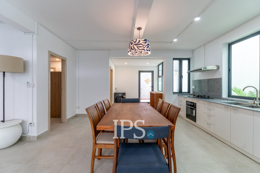 Duplex 5 Bedroom Renovated Apartment For Rent - Tonle Bassac, Phnom Penh