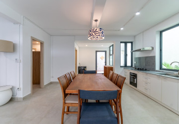 Duplex 5 Bedroom Renovated Apartment For Rent - Tonle Bassac, Phnom Penh thumbnail