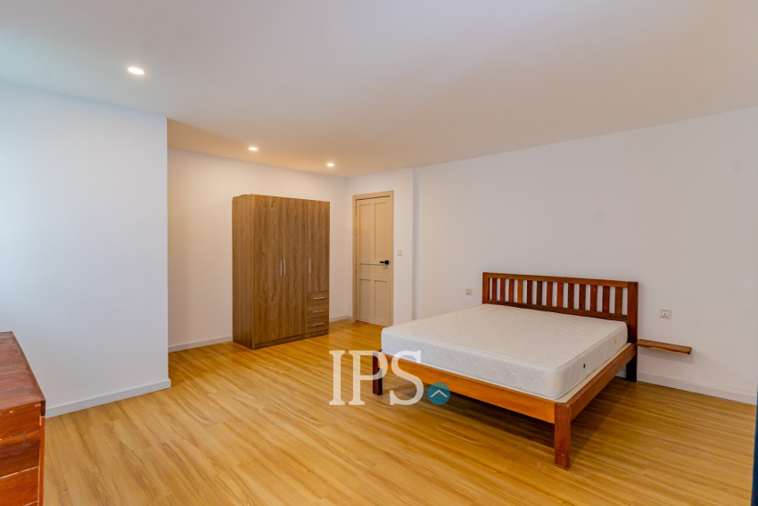Renovated 3 Bedroom Apartment For Rent - Tonle Bassac, Phnom Penh