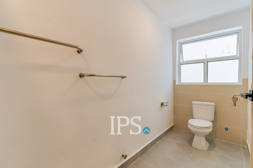Renovated 3 Bedroom Apartment For Rent - Tonle Bassac, Phnom Penh