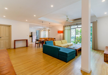 Renovated 3 Bedroom Apartment For Rent - Tonle Bassac, Phnom Penh thumbnail