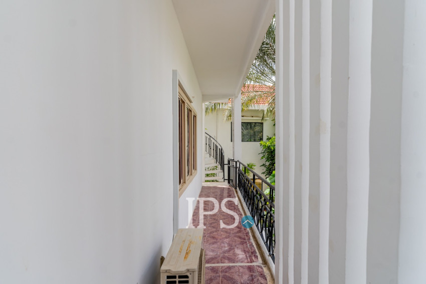 Renovated 3 Bedroom Apartment For Rent - Tonle Bassac, Phnom Penh