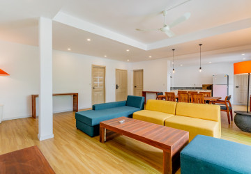 Renovated 3 Bedroom Apartment For Rent - Tonle Bassac, Phnom Penh thumbnail