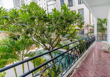 Renovated 3 Bedroom Apartment For Rent - Tonle Bassac, Phnom Penh thumbnail
