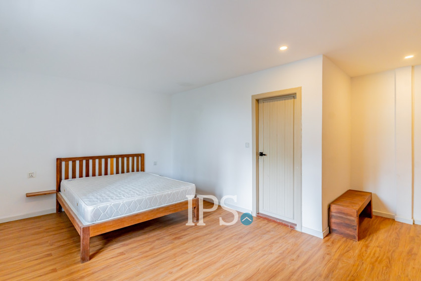 Renovated 3 Bedroom Apartment For Rent - Tonle Bassac, Phnom Penh