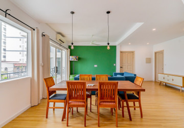 Renovated 3 Bedroom Apartment For Rent - Tonle Bassac, Phnom Penh thumbnail