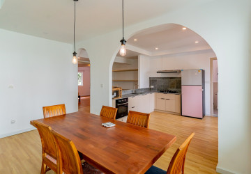 Renovated 3 Bedroom Apartment For Rent - Tonle Bassac, Phnom Penh thumbnail
