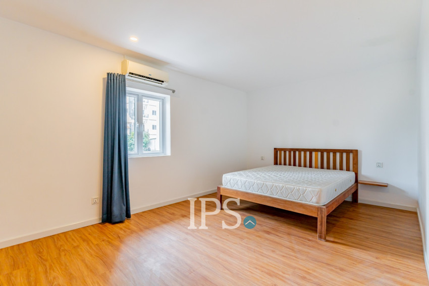 Renovated 3 Bedroom Apartment For Rent - Tonle Bassac, Phnom Penh