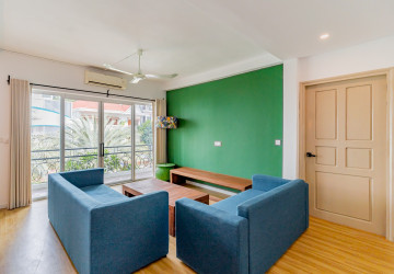 Renovated 3 Bedroom Apartment For Rent - Tonle Bassac, Phnom Penh thumbnail