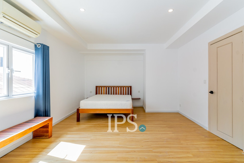 Renovated 3 Bedroom Apartment For Rent - Tonle Bassac, Phnom Penh
