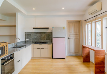 Renovated 3 Bedroom Apartment For Rent - Tonle Bassac, Phnom Penh thumbnail