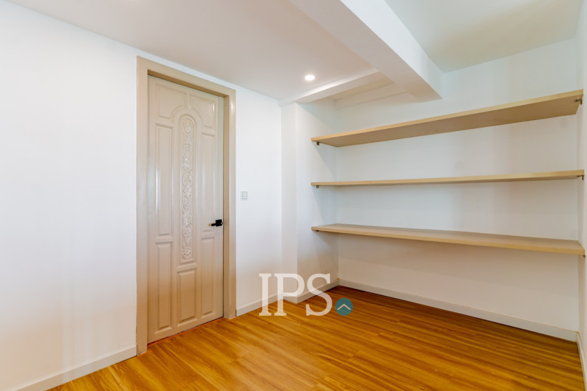 Renovated 3 Bedroom Apartment For Rent - Tonle Bassac, Phnom Penh